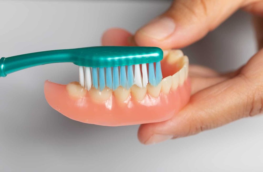 How to Clean Dentures Safely and Effectively at Home